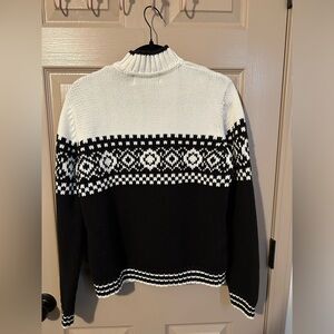 100% Cotton Jones Wear Black and White Sweater